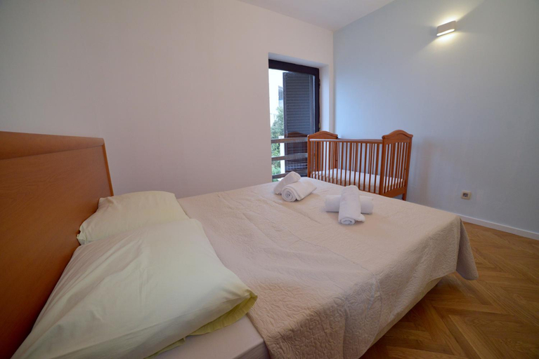 Bedroom 2, Oasis Premium Twin, Primošten