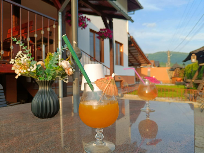 Food & Drinks 5, Pensiunea Mallorca Restaurant - Bar, Viseu De Sus