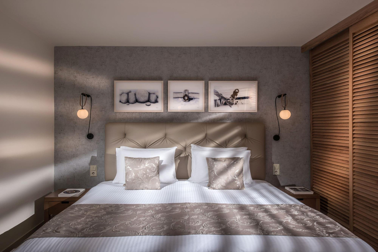 Bedroom 2, Bella Beach Hotel, Crete