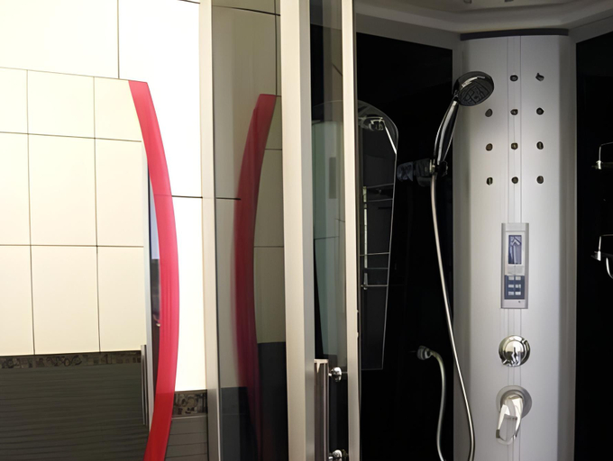 Bathroom 3, VIP HOTEL, Kominternivs'kyi