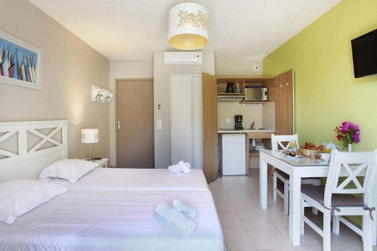 Bedroom 2, Residence Odalys Les Oceanides, Var