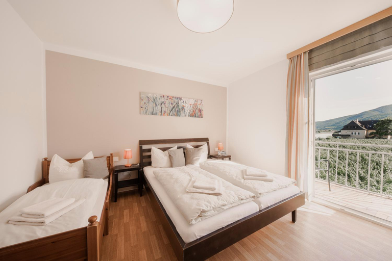 Bedroom 2, Donauschlossel, Krems an der Donau Land