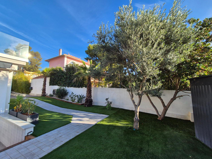 Others 4, Villa Sanadream - location d'appartements Sanary - Portissol, Var