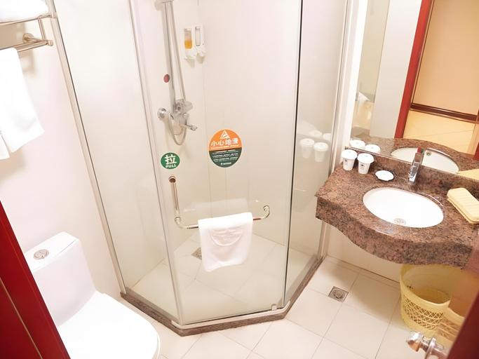 Bathroom 3, GreenTree Inn Yangzhou Jiangdu Development Zone Daqiao Town Express Hotel, Yangzhou