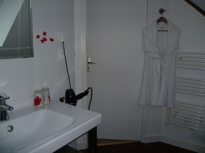 Bathroom, Chambre d hôtes La Métairie à Domloup, Ille-et-Vilaine