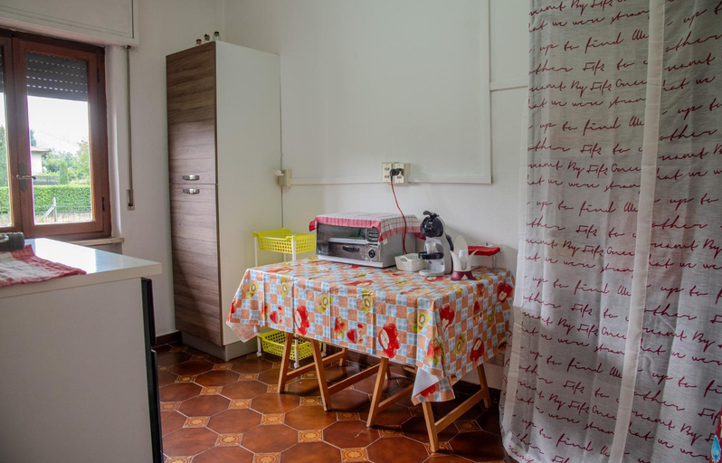 Others 5, Home Mate, Lucca