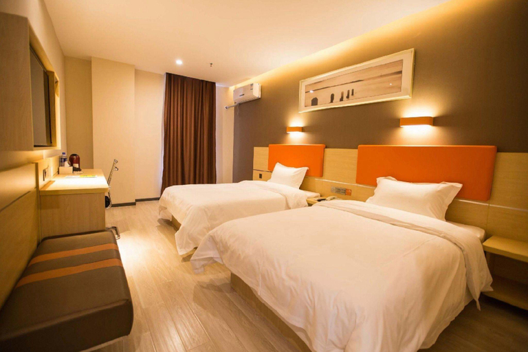 Bedroom 3, 7 Days Inn Premium Tangshan Fengnan Shuanghu Jinyuan Branch, Tangshan