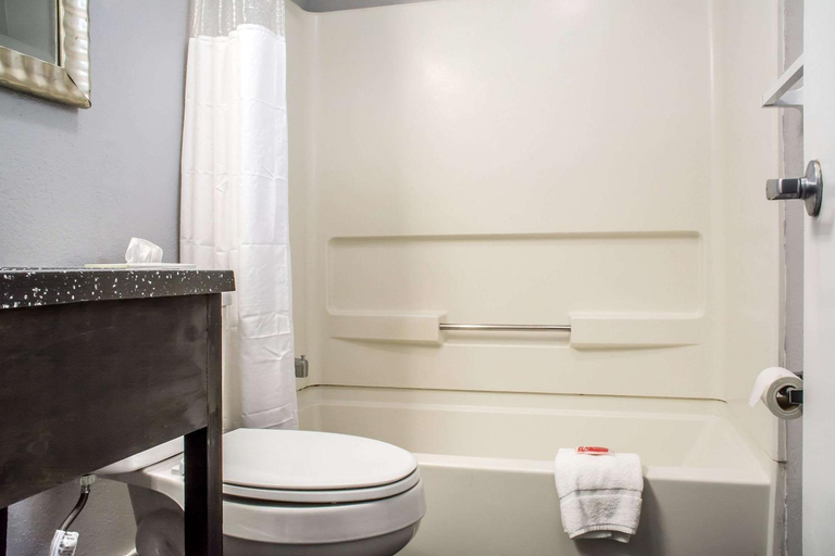 Bathroom 5, Econo Lodge Brockport, Monroe