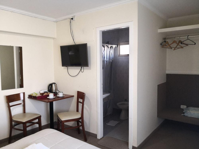 Others 4, Los Lagos Hotel, Lago Argentino