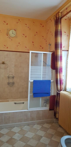 Bathroom 3, Hôtel Louise de la Vallière, Indre-et-Loire