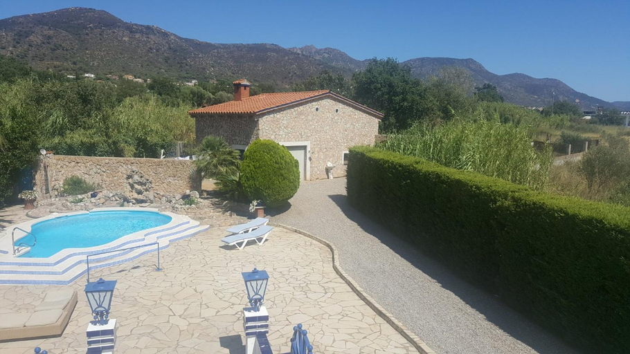 Others 5, Pao Blau, Girona