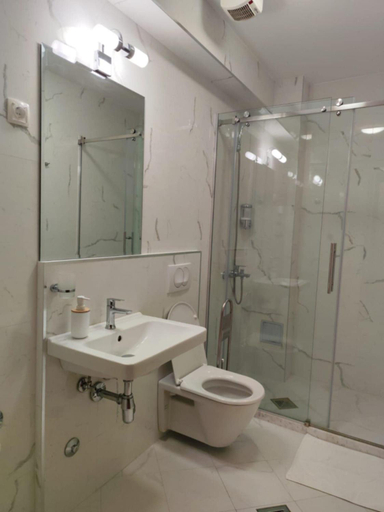 Bathroom 3, URBAN apartments