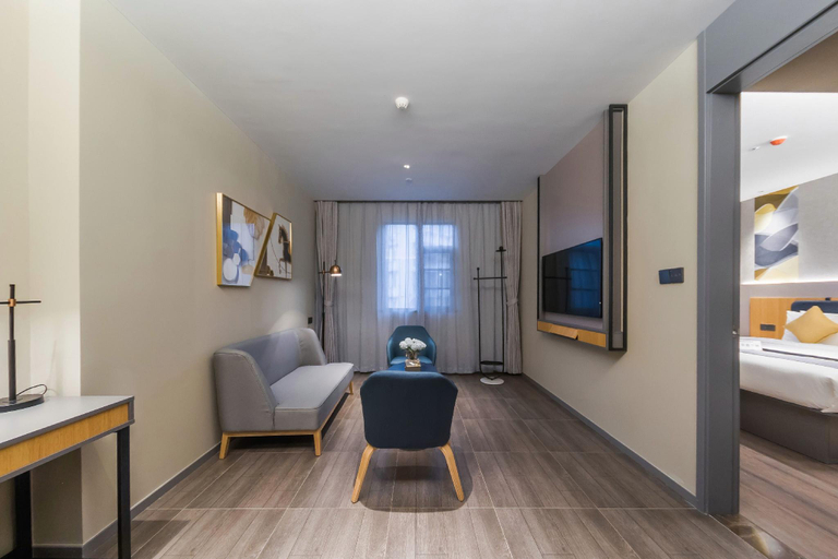 Bedroom 2, Home Inn Selected Zhuhai Qinglv Middle Road, Zhuhai