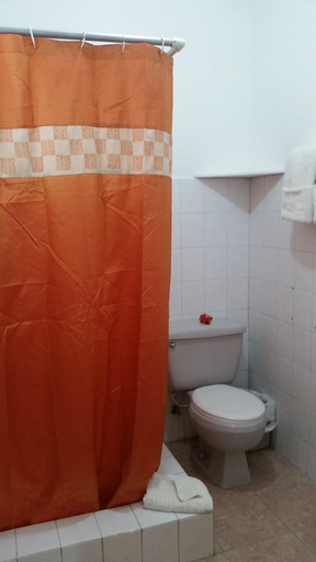Bathroom 3, Casa del Sol Hotel Luperon, Luperon