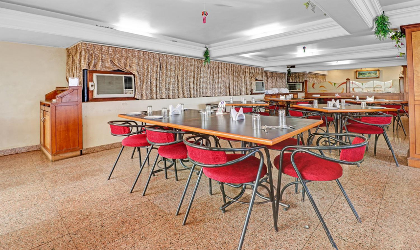 Food & Drinks 5, Treebo Surya Yatri Niwas, Belgaum