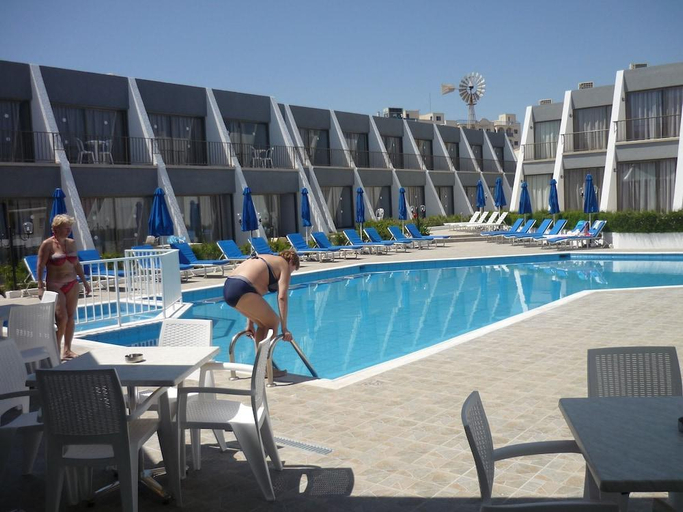 Sport & Beauty 4, PENELOPE BEACH HOTEL APTS