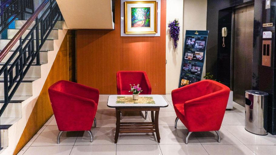 Public Area 2, Sapadia Guest House Syailendra, Medan