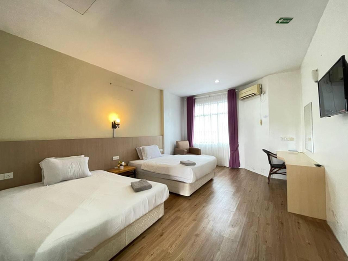 Bedroom 2, Quinara Al Safir Resort, Kuala Terengganu