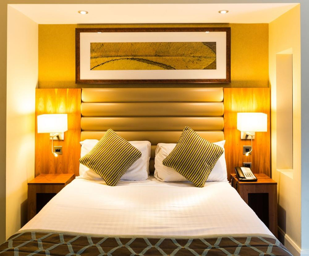 Bedroom 2, Drayton Manor Hotel, Staffordshire