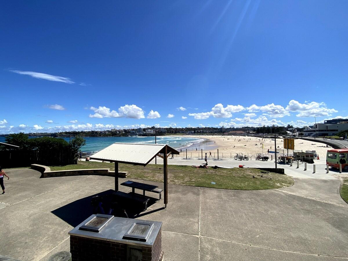 Exterior & Views 2, Cozy beachfront studio with aircon, Sydney