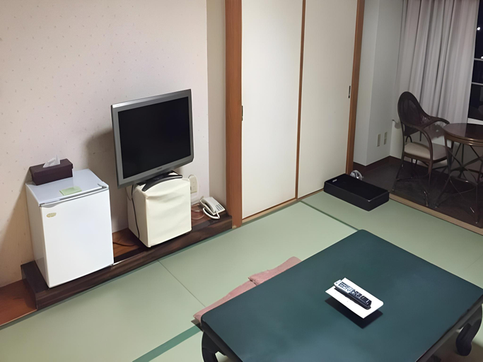 Others 5, Hotel Kaanapali, Shirako