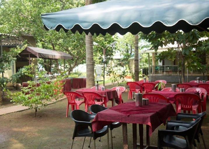 Food & Drinks 5, Sanidhya Resort, Raigarh