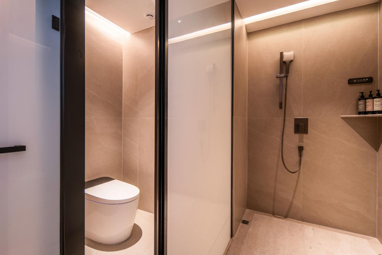 Bathroom 2, Rezen Hotel Xinxiang East Railway Station Pingyuan Road, Xinxiang