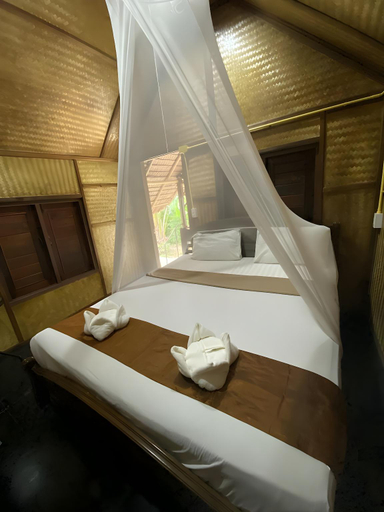 Bedroom 4, Khaosok Bamboo Huts Resort, Phanom
