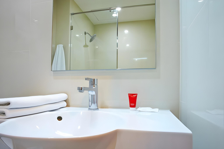 Bathroom 4, Easy Planet Pattaya, Pattaya
