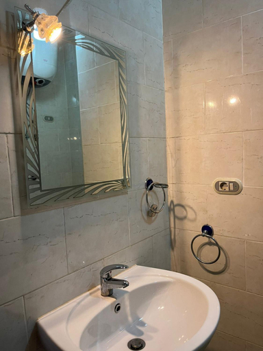 Shower 2, The Golfer's Haven Chalet in Golf Porto Marina, El Alamein