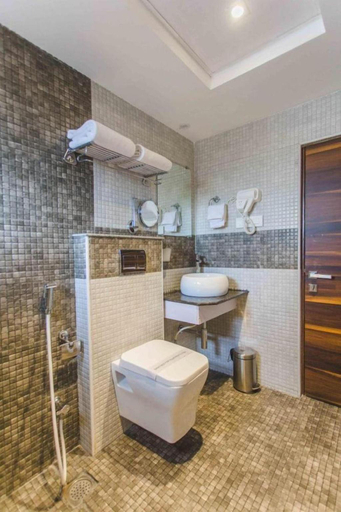 Bathroom 2, Hotel Thanga Orchid, Bangalore