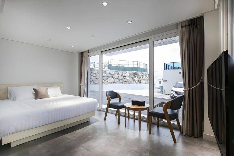 Bedroom 2, Lucas Pension, Geoje