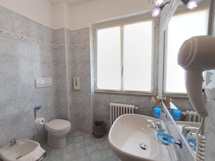 Bathroom, Hotel BB Villa Orchidea, Verbano-Cusio-Ossola