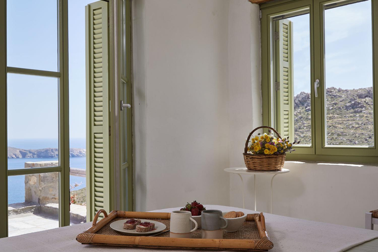4, Spacious 6 bdrm Stone Villa with Pool, South Aegean