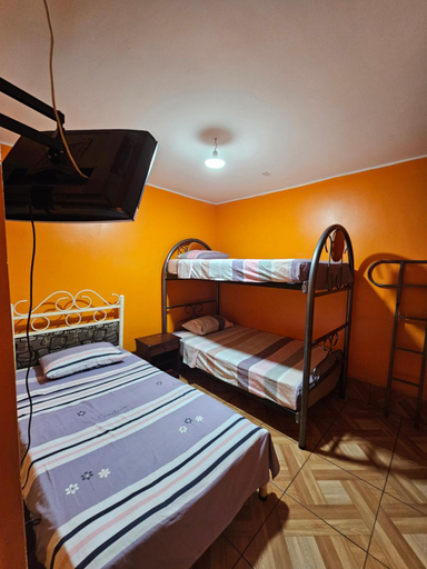 Others 3, Hostal copa Arica 2, Arica