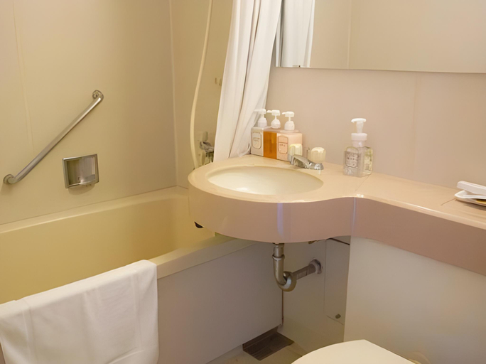 Bathroom 4, Hotel New Yokosuka, Yokosuka
