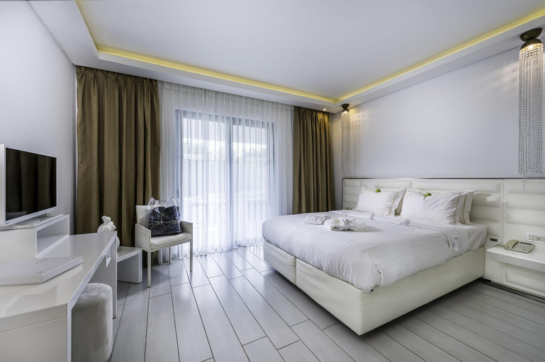 Bedroom 3, Diamond Deluxe Hotel - Adults Only, South Aegean