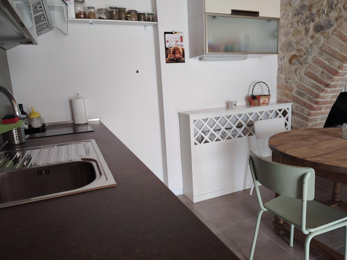 4, Sorelle Biologiche, Perugia