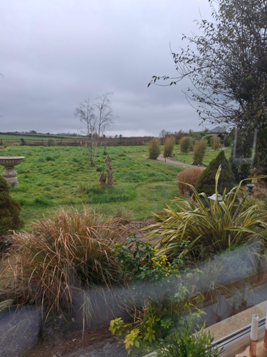 Others 4, Deeside Manor