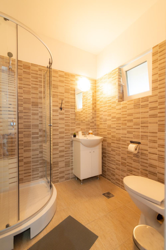 Bathroom 3, Casa Adrian, Corbu