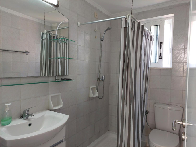 Shower 4, Alexia Apartments & Studios, South Aegean