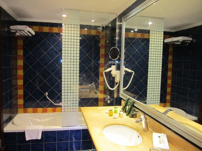 Bathroom 5, Porto Matrouh, Marsa Matruh