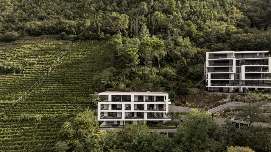 Others 3, The Hills, Bolzano