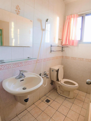 Bathroom 3, Jin Ri Lin B&B, Yilan
