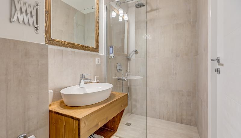 Bathroom 4, villapeributikalacati, Çeşme