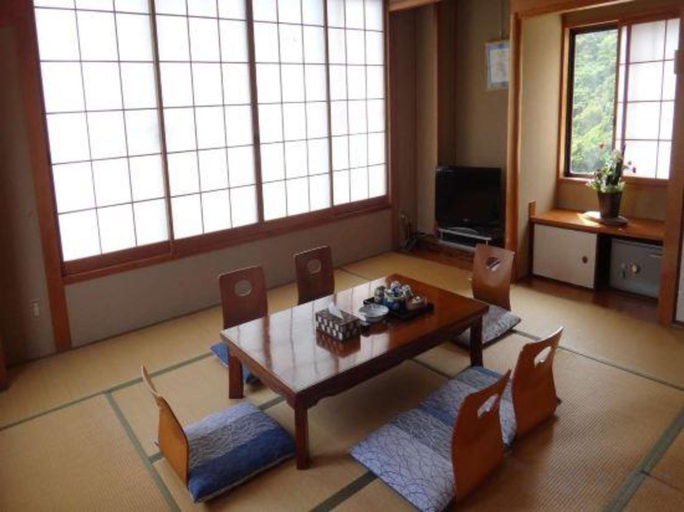 Others 2, New Hamaguchi-ya, Minamiise