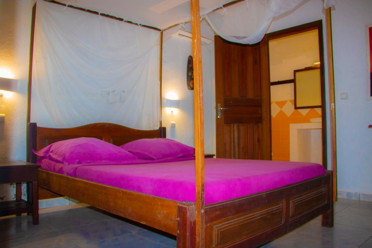 Others 5, Residence Kambana, Diana