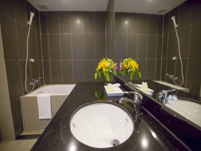 Bathroom 3, Vi's Boutique Hotel, Lạng Sơn