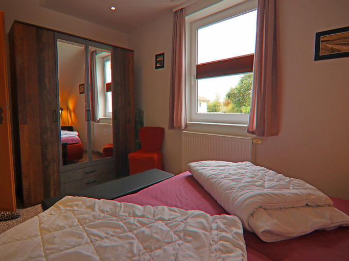 Bedroom 2, Appartementhaus Nicole, Zinnowitz, Vorpommern-Greifswald