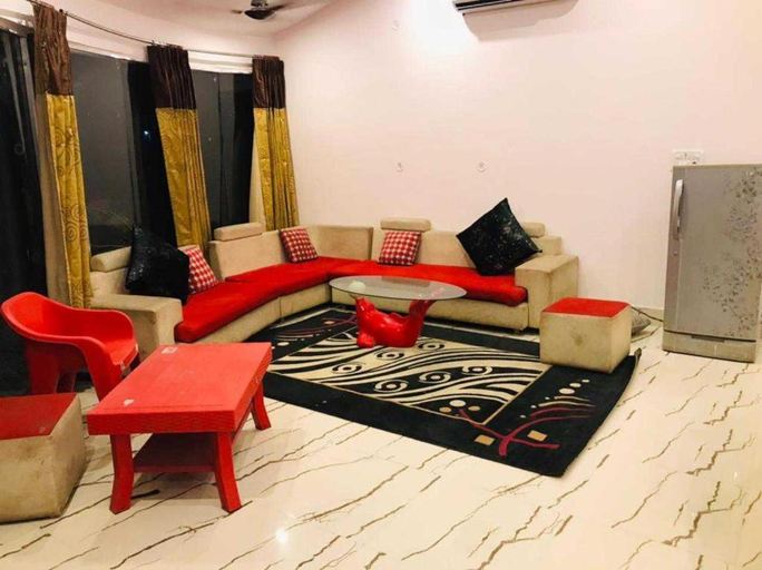 Others 5, Riyasat Cottage, Tikamgarh
